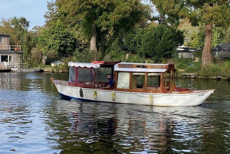 Surbiton Home With Free Parkings, Surbiton, Kingston Upon Thames, Surrey, Greater London Uk Kültér fotó